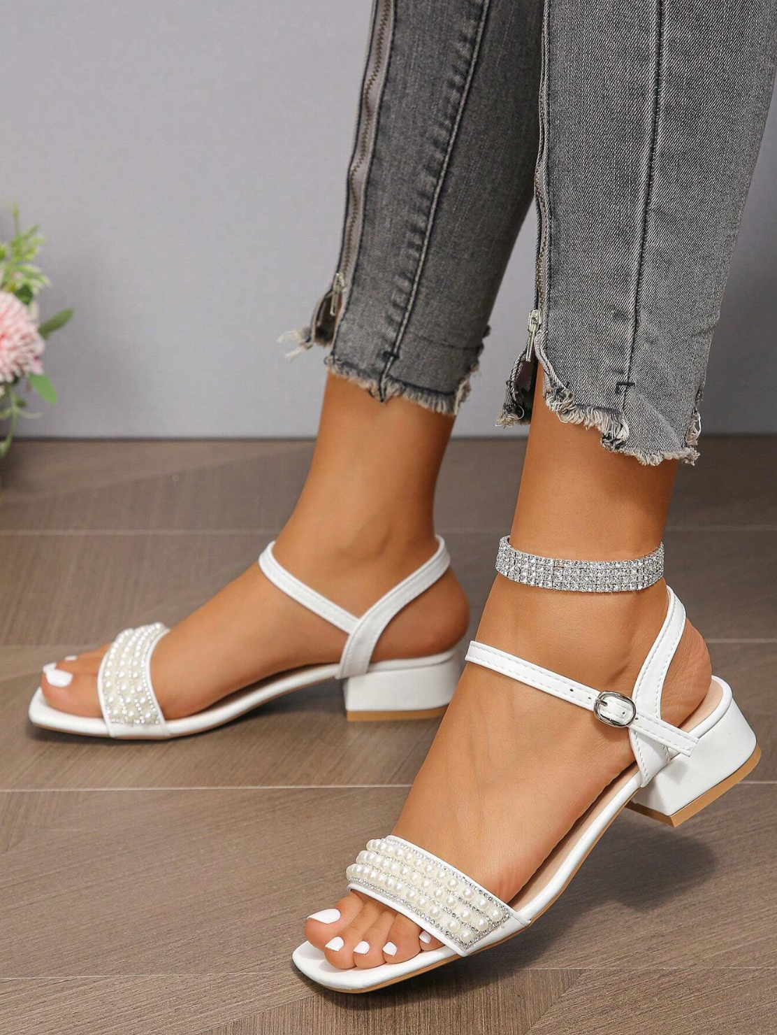 Simple Pearl Ankle Strap Mid-Heel