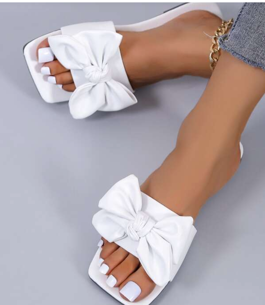 White Bow Flats